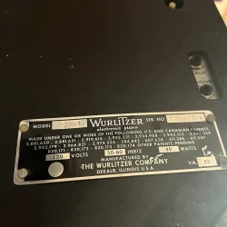 Wurlitzer 200A 64-Key Electric Piano 1974 - 1983